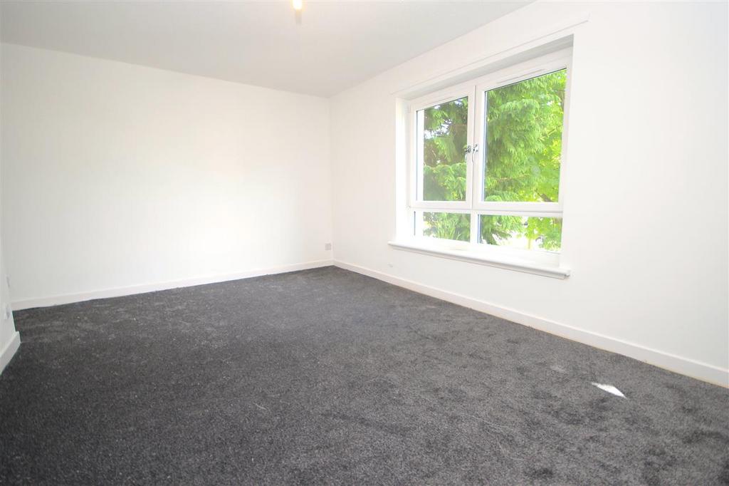 Dalriada Crescent, Motherwell 2 bed flat to rent £600 pcm (£138 pw)