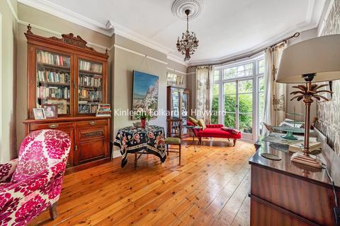 40 Leaside Avenue, London, N10 3BU