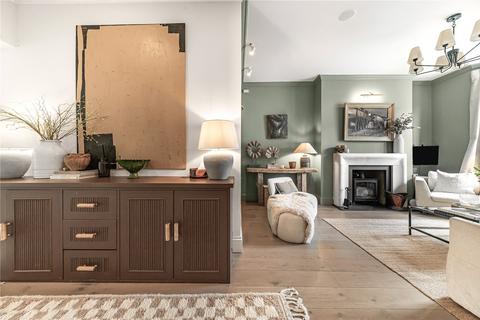 58 Honley Road, London, SE6 2JB