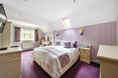 Magnolia Nursery Close, Woking, GU21 4UQ