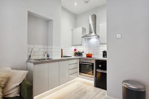2 bedroom flat for sale, Bolton Drive, Flat 0/1, Mount Florida, Glasgow, G42 9DR