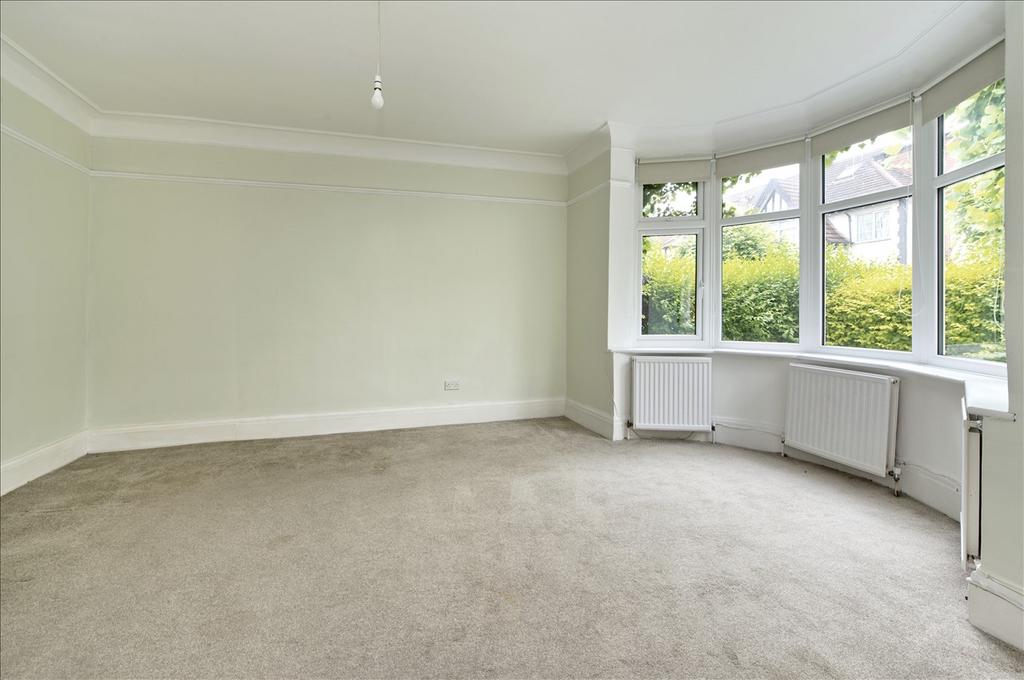 Golders Green NW11 3 bed semidetached house for sale £850,000