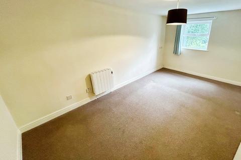 2 bedroom flat to rent, Napier Road, Stockport, Greater Manchester, SK4