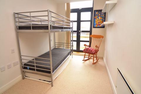 3 bedroom penthouse to rent, Thornlea Court, Thornhill, Sunderland, SR2