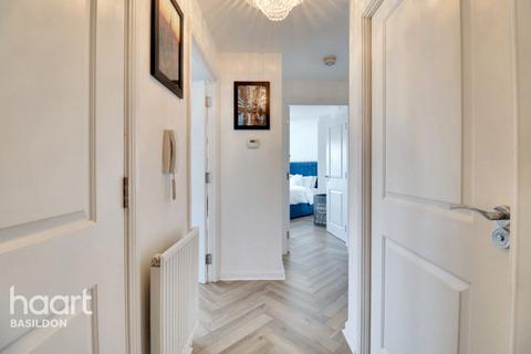 2 bedroom apartment for sale, Broadhurst Place, Basildon