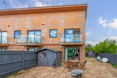 3 bedroom end of terrace house for sale, Freshbrook Road, Lancing, West Sussex, BN15