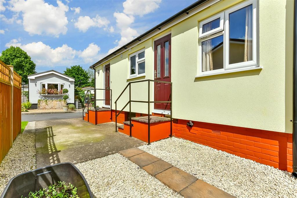 Driveway/Parking