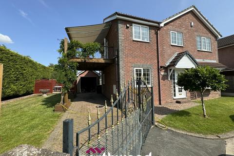 4 bedroom detached house for sale, Bloomhill Court, Doncaster DN8