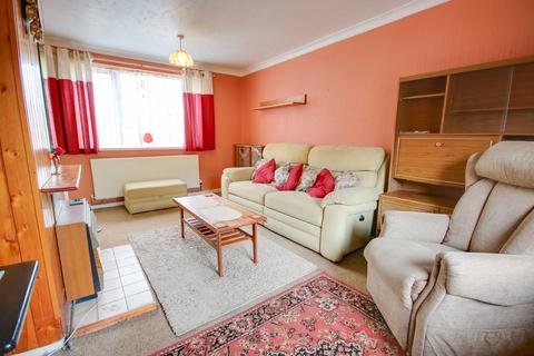 3 bedroom terraced house for sale, NO FORWARD CHAIN! KITCHEN/DINER! TWO/THREE BEDROOMS!