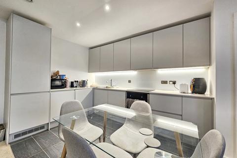 2 bedroom apartment to rent, Hulme Street, Salford M5