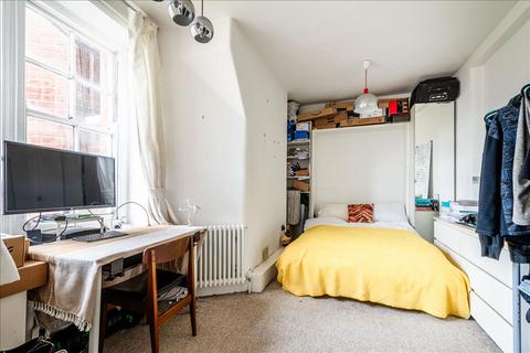 Studio to rent, Jenner House, Hunter Street, London, WC1N