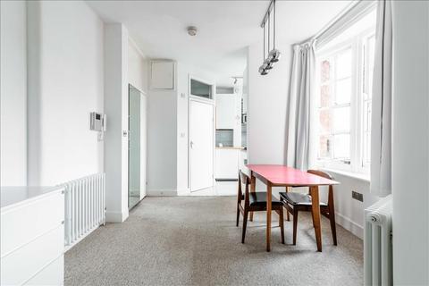 Studio to rent, Jenner House, Hunter Street, London, WC1N