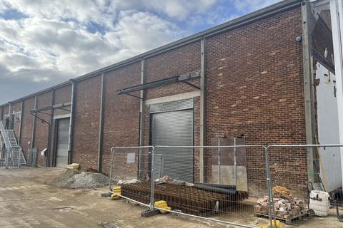 Industrial unit to rent, High Wycombe HP12