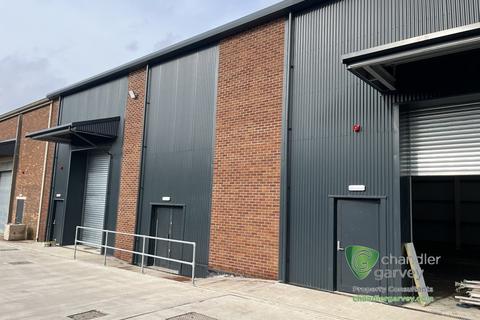 Industrial unit to rent, High Wycombe HP12