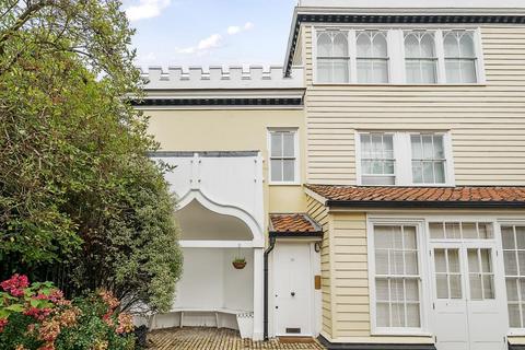 3 bedroom townhouse for sale, North End Way,  Hampstead,  NW3,  NW3