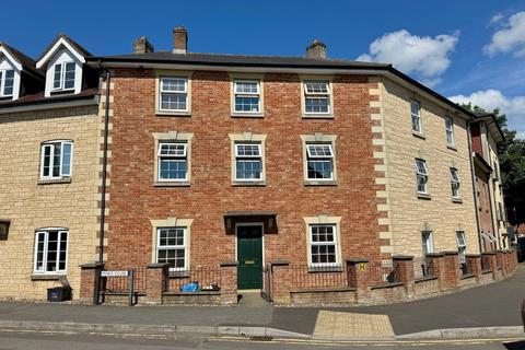 2 bedroom ground floor flat for sale, Wincanton, Somerset, BA9