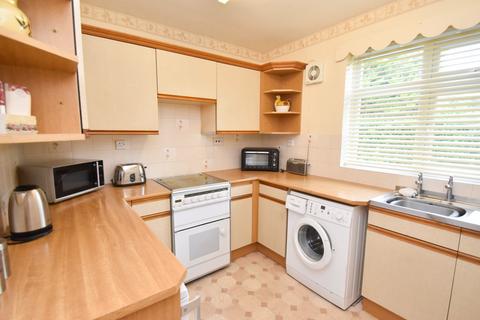 2 bedroom flat for sale, West End Crescent, Spilsby, PE23