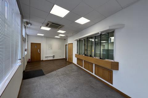 Property to rent, Market Square, Bromley, BR1