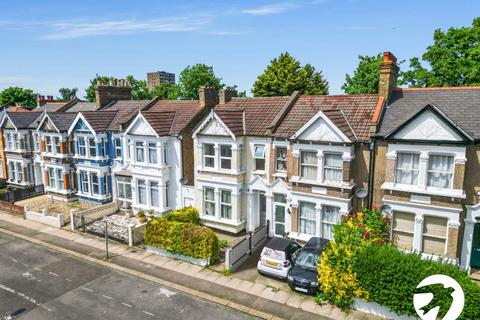 4 bedroom end of terrace house to rent, Ringstead Road, London, SE6