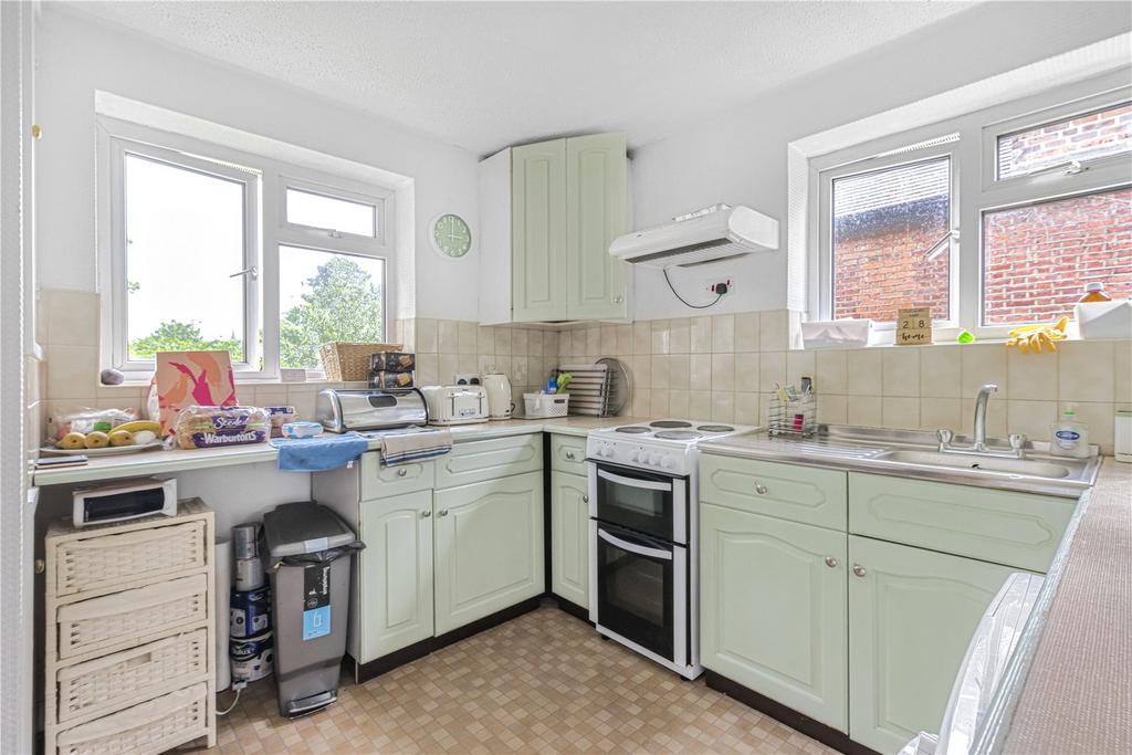 Highland Road, Bromley, BR1 2 bed apartment for sale £325,000