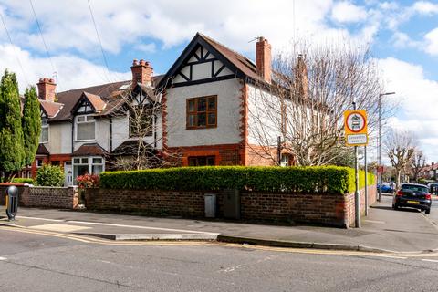 3 bedroom end of terrace house for sale, Hallfields Road, Warrington, WA2