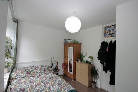 2 bedroom flat for sale, Brady Street , E1 5PS