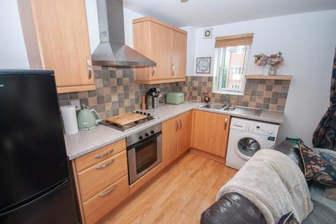 2 bedroom apartment to rent, Lawford Bridge Close, Rugby, CV21