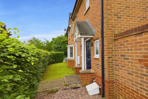 3 bedroom end of terrace house for sale, Connelly Close, Swindon SN25
