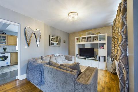 49 Eastern Avenue, Gloucester, GL4 6PE