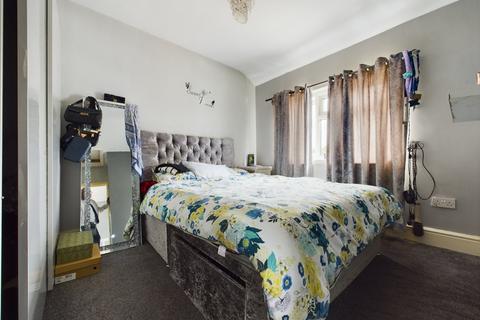 49 Eastern Avenue, Gloucester, GL4 6PE