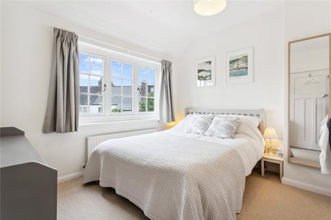 50 Openview, London, SW18 3PE