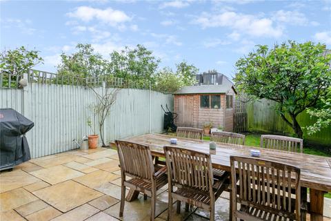 50 Openview, London, SW18 3PE