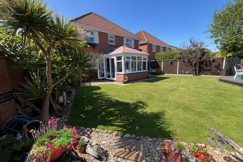 4 bedroom detached house for sale, Coxswain Way, Selsey