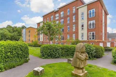 2 bedroom apartment for sale, Little Hackets, Havant, Hampshire