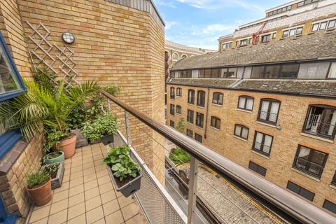 2 bedroom flat for sale, Falconet Court, 123 Wapping High Street, London