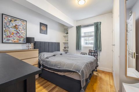 1 bedroom flat for sale, Goswell Road, Islington, London