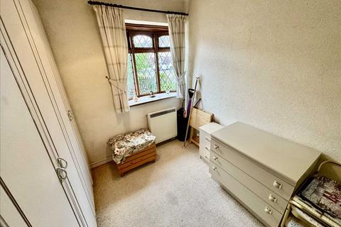 2 bedroom bungalow for sale, Hopton Crescent, Wednesfield, Wednesfield