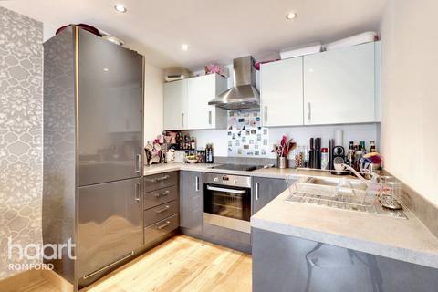 1 bedroom apartment for sale, Whitaker Court, Millfield Close, Hornchurch, RM11 1GU