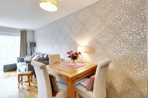 1 bedroom apartment for sale, Whitaker Court, Millfield Close, Hornchurch, RM11 1GU
