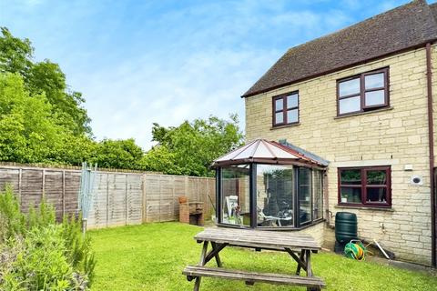 3 bedroom end of terrace house for sale, Stow Avenue, Witney, Oxfordshire, OX28