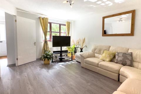 3 bedroom end of terrace house for sale, Stow Avenue, Witney, Oxfordshire, OX28