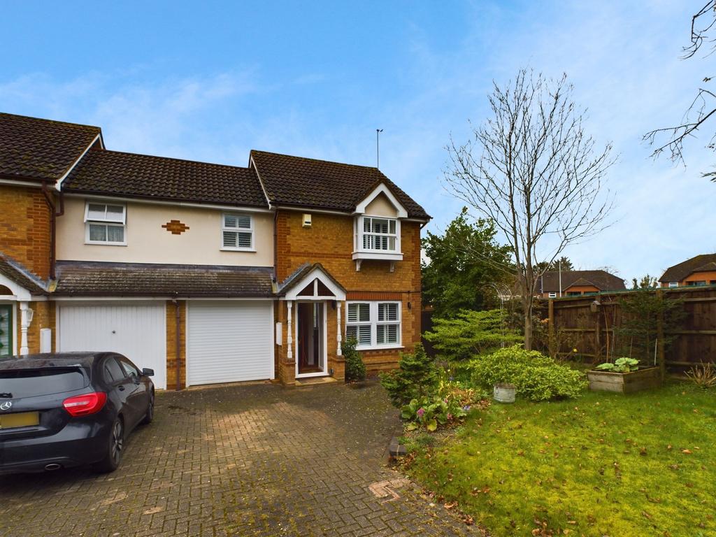 Bowling Green Lane, Reading, Purley... 3 bed semidetached house for