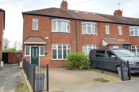 3 bedroom end of terrace house for sale, Park Lane, Cottingham, HU16