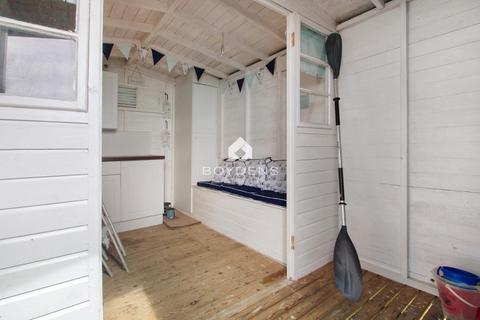 Chalet for sale, The Leas, Frinton-On-Sea CO13