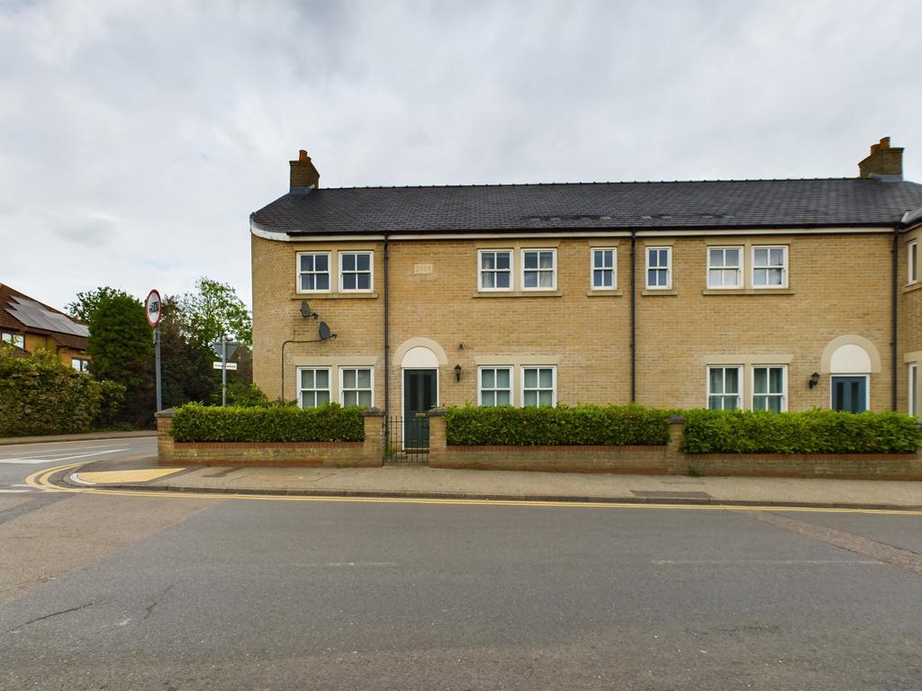 Rampton Road Cottenham 2 bed flat £1,250 pcm (£288 pw)
