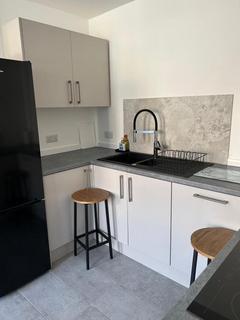 2 bedroom flat to rent, Lower Clapton Road, E5 Hackney