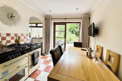 20 Bramblys Drive, Basingstoke, RG21 8UN