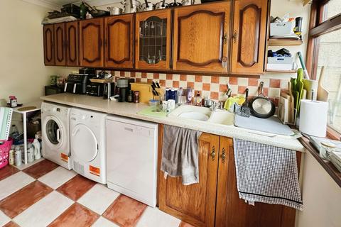 20 Bramblys Drive, Basingstoke, RG21 8UN