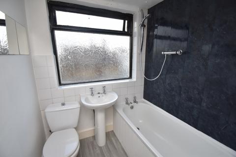 2 bedroom flat to rent, Castle Hill Rochester ME1