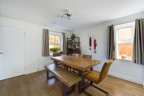 41 Barwell Way, Witham, CM8 2TY